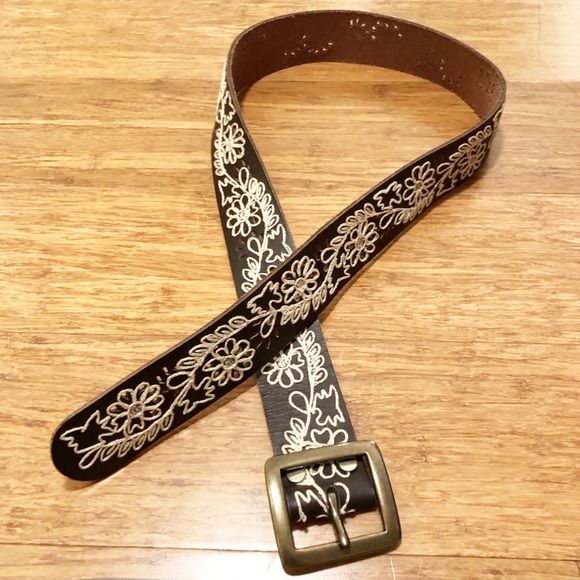 Lucky Brand Accessories - Lucky Brand vintage brown leather embroidered belt